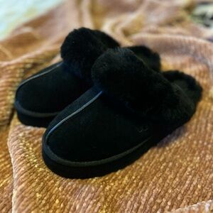 Ugg Disquette Slipper, Black, Size 7